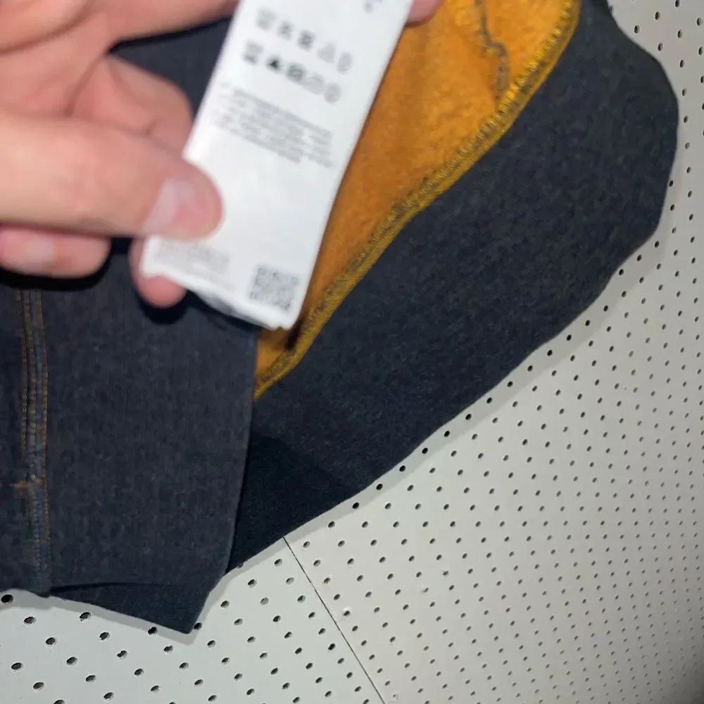 Hugo Boss zip up jacket - Picture 3 of 5